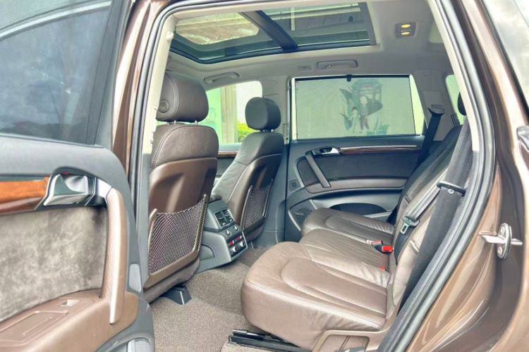 Used Audi Q7 2014 35 TFSI Sport Edition Interior 5