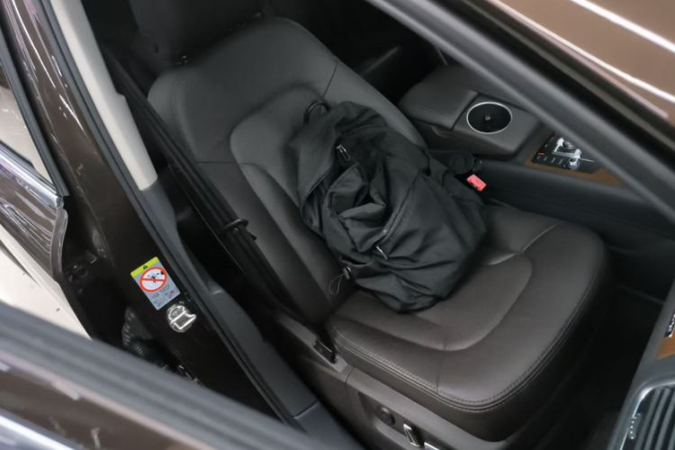 Used Audi Q7 2014 35 TFSI Sport Edition Interior 6