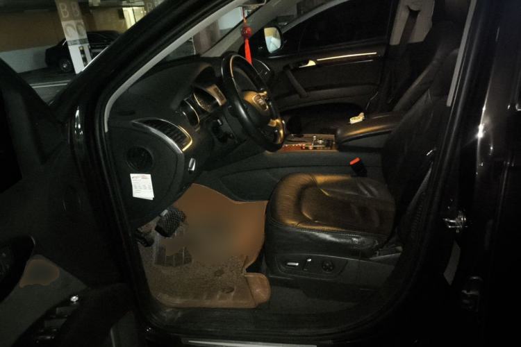 Used Audi Q7 2014 35 TFSI Ambition Edition Left Front Seat