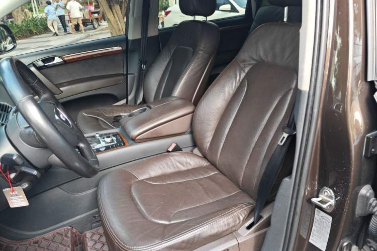 Used Audi Q7 2014 35 TFSI Off-road Model Left Front Seat