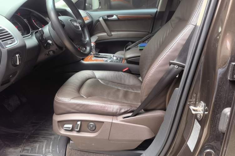 Used Audi Q7 2014 35 TFSI Off-road Model Left Front Seat