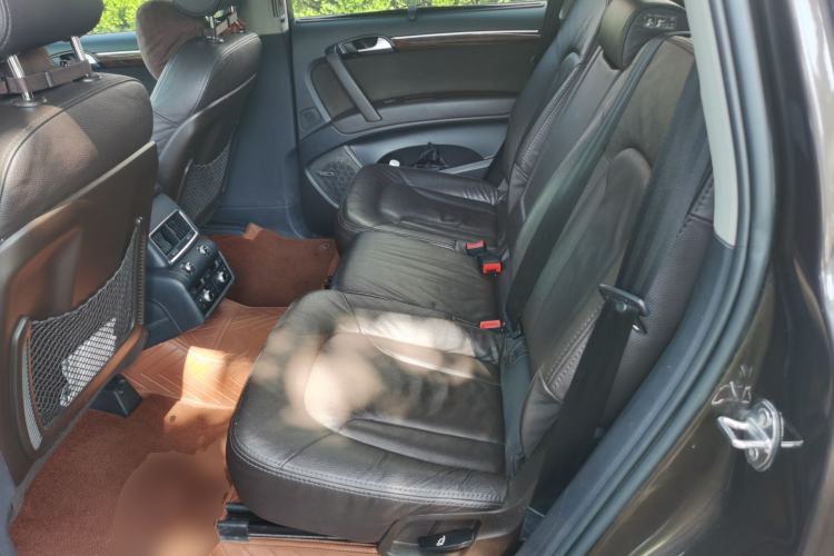 Used Audi Q7 2014 35 TFSI Sport Edition Left Rear Seat
