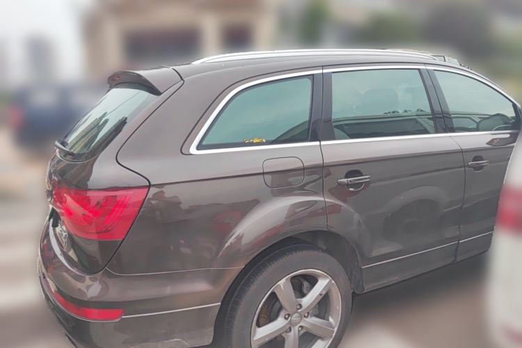 Used Audi Q7 2014 35 TFSI Sport Edition Rear Right 45 Deg