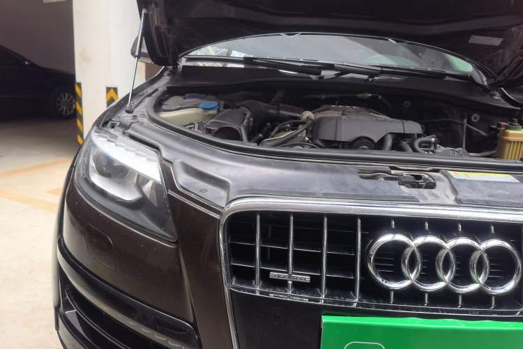 Used Audi Q7 2014 35 TFSI Off-road Model Right Front Headlight