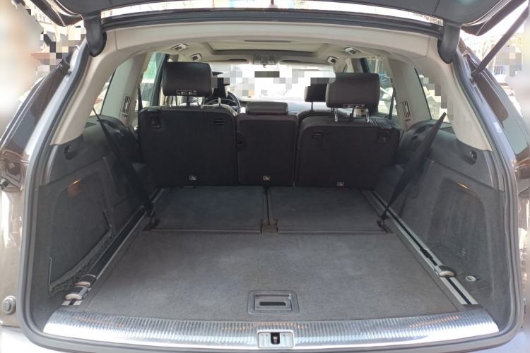 Used Audi Q7 2014 35 TFSI Off-road Model Trunk