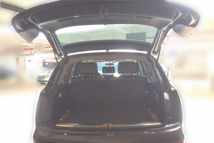 Used Audi Q7 2014 35 TFSI Off-road Model Trunk