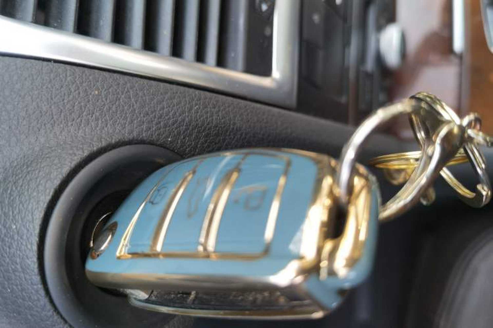 Used Audi Q7 2014 35 TFSI Ambition Edition Vehicle Key