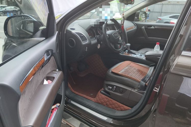 Used Audi Q7 2014 35 TFSI Ambition Edition Driver Seat