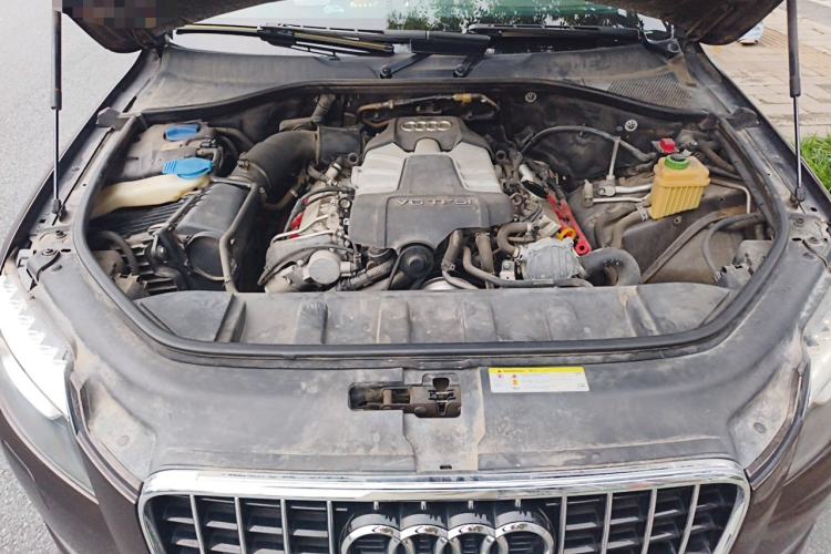 Used Audi Q7 2014 35 TFSI Ambition Edition Engine Bay