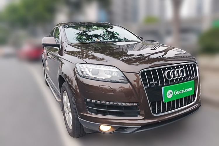 Used Audi Q7 2014 35 TFSI Ambition Edition Front Right 45 Deg