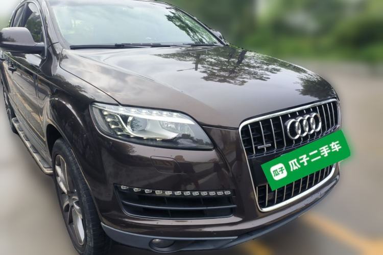 Used Audi Q7 2014 35 TFSI Exclusive Edition Front Right 45 Deg