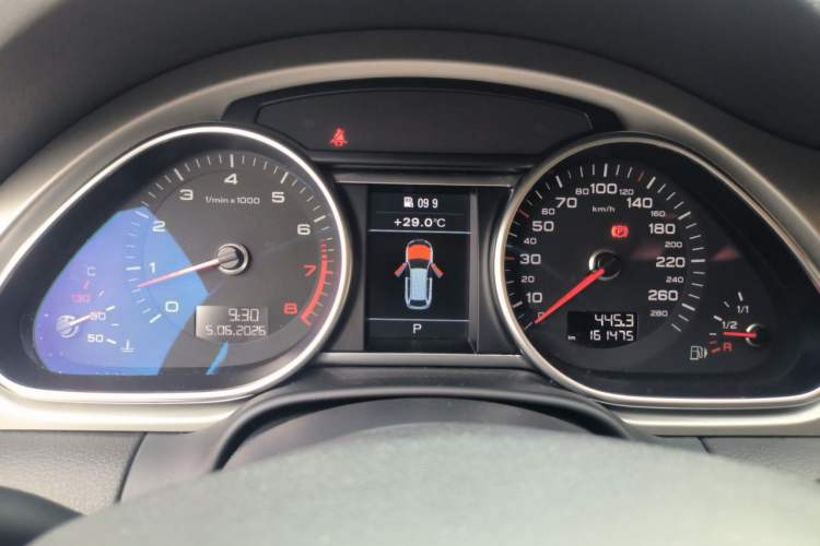 Used Audi Q7 2014 35 TFSI Exclusive Edition Instrument Cluster