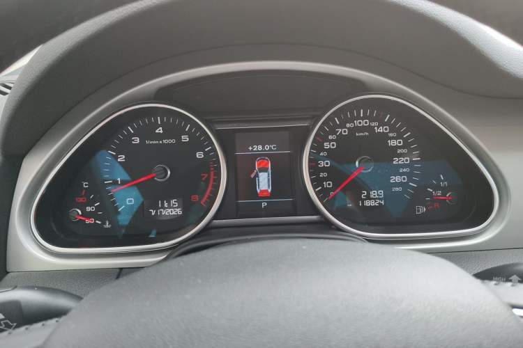 Used Audi Q7 2014 35 TFSI Ambition Edition Instrument Cluster