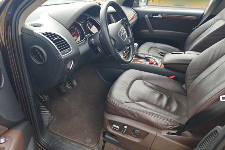 Used Audi Q7 2014 35 TFSI Ambition Edition Left Front Seat