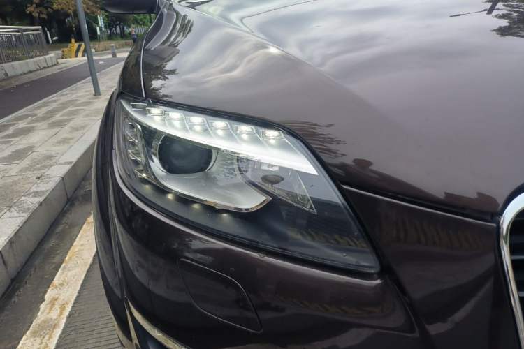 Used Audi Q7 2014 35 TFSI Exclusive Edition Right Front Headlight