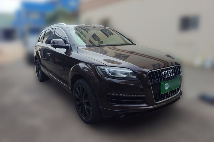Used Audi Q7 2014 35 TFSI Ambition Edition Front Right 45 Deg