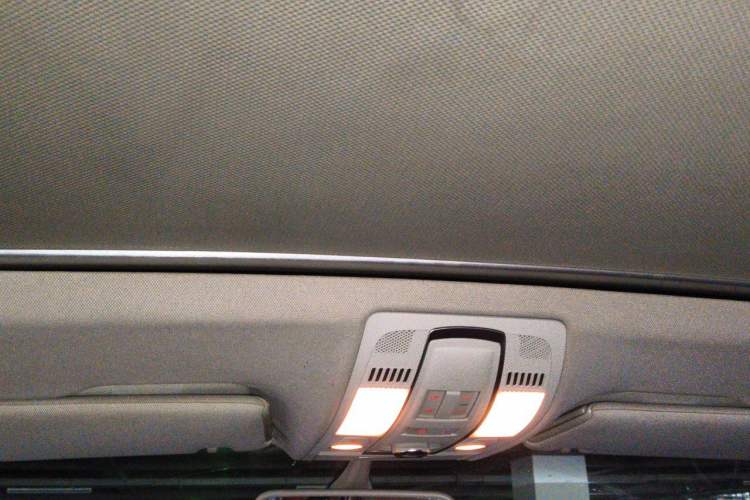Used Audi Q7 2014 35 TDI Off-road Model Headliner