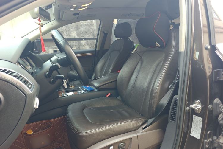 Used Audi Q7 2014 35 TFSI Ambition Edition Left Front Seat