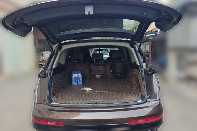 Used Audi Q7 2014 35 TFSI Ambition Edition Trunk