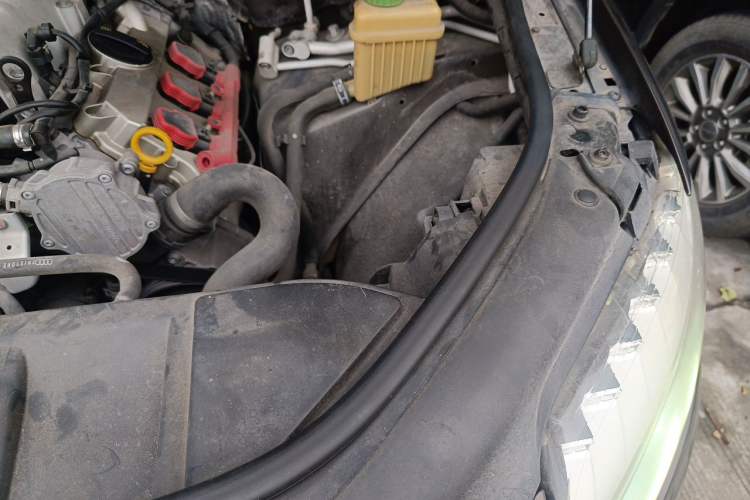 Used Audi Q7 2014 35 TFSI Ambition Edition Engine Bay Left