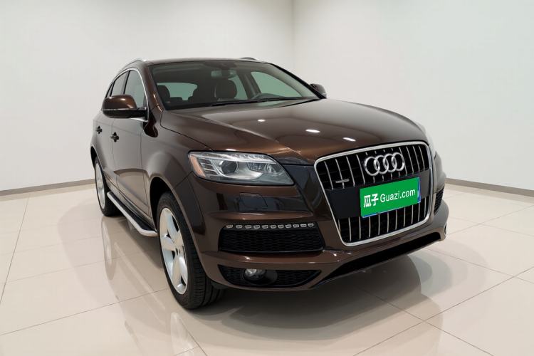 Used Audi Q7 2014 35 TFSI Sport Edition Front Right 45 Deg