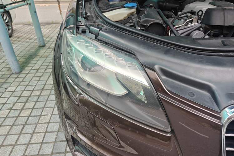 Used Audi Q7 2014 35 TFSI Sport Edition Right Front Headlight