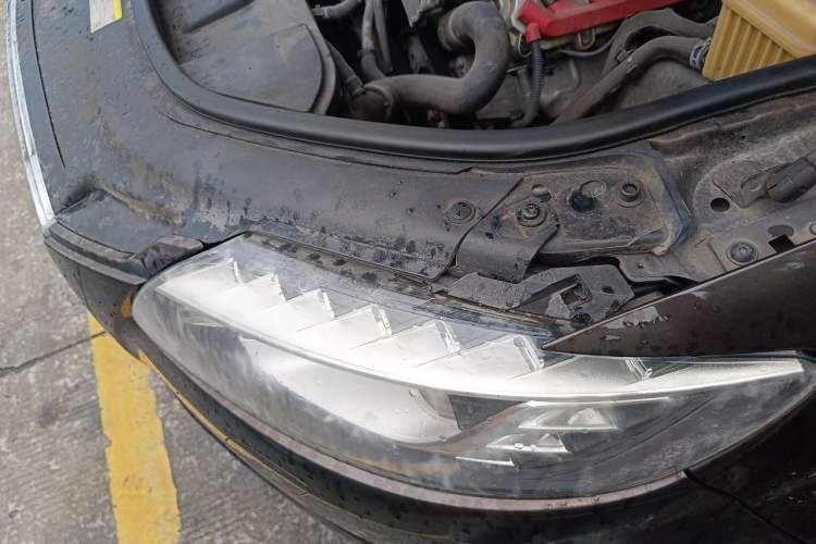 Used Audi Q7 2014 35 TFSI Ambition Edition Right Front Headlight