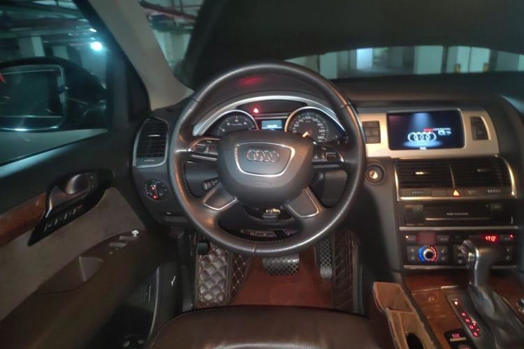 Used Audi Q7 2014 35 TFSI Sport Edition Steering Wheel