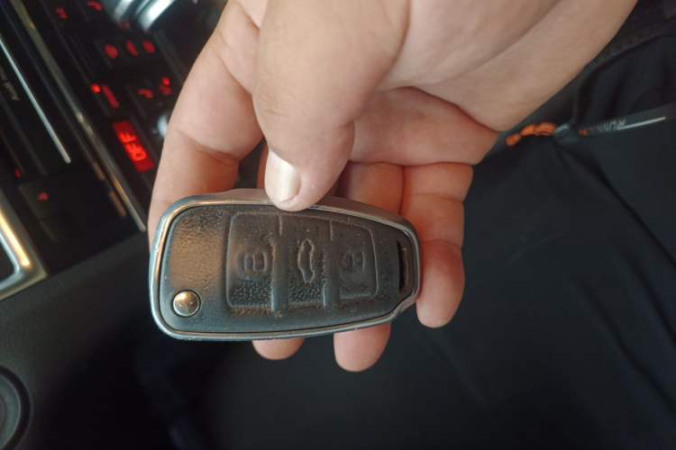 Used Audi Q7 2014 35 TFSI Sport Edition Vehicle Key