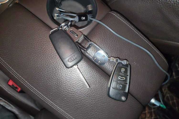 Used Audi Q7 2014 35 TFSI Sport Edition Vehicle Key