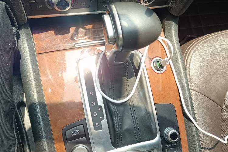 Used Audi Q7 2014 35 TFSI Sport Edition Gear Lever