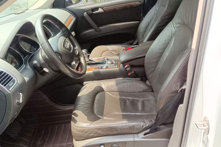 Used Audi Q7 2014 35 TFSI Sport Edition Left Front Seat
