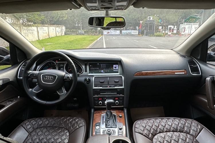 Used Audi Q7 2014 35 TFSI Ambition Edition Interior 1