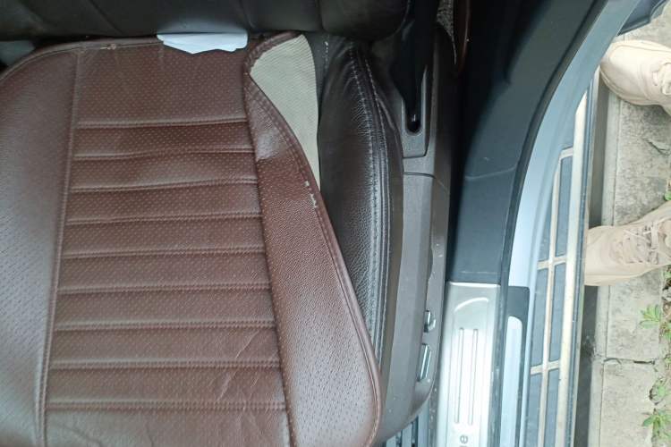 Used Audi Q7 2014 35 TFSI Off-road Model Left Front Seat