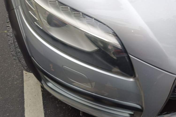 Used Audi Q7 2014 35 TFSI Off-road Model Right Front Headlight