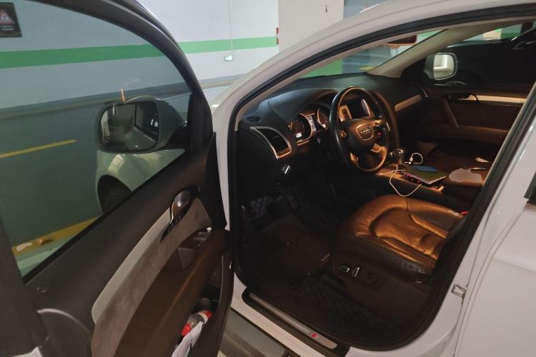 Used Audi Q7 2014 40 TFSI Sport Edition Driver Seat