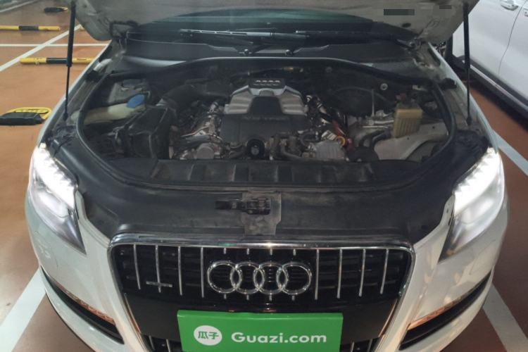 Used Audi Q7 2014 35 TFSI Ambition Edition Engine Bay
