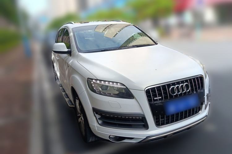 Used Audi Q7 2014 35 TFSI Off-road Model Front Right 45 Deg
