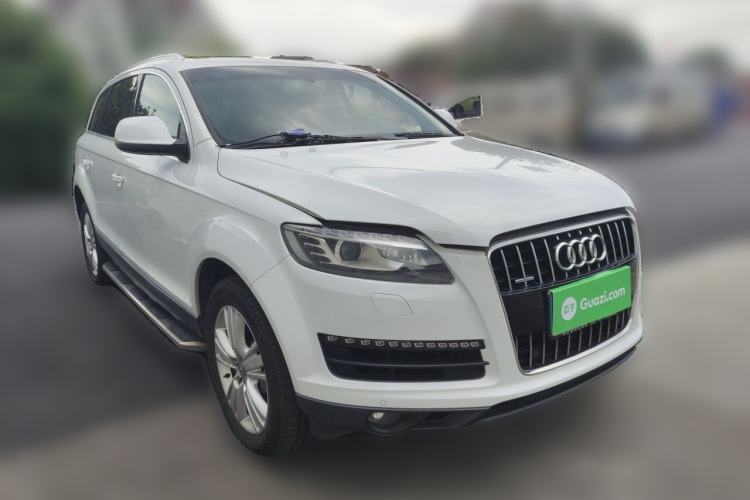 Used Audi Q7 2014 35 TFSI Ambition Edition Front Right 45 Deg