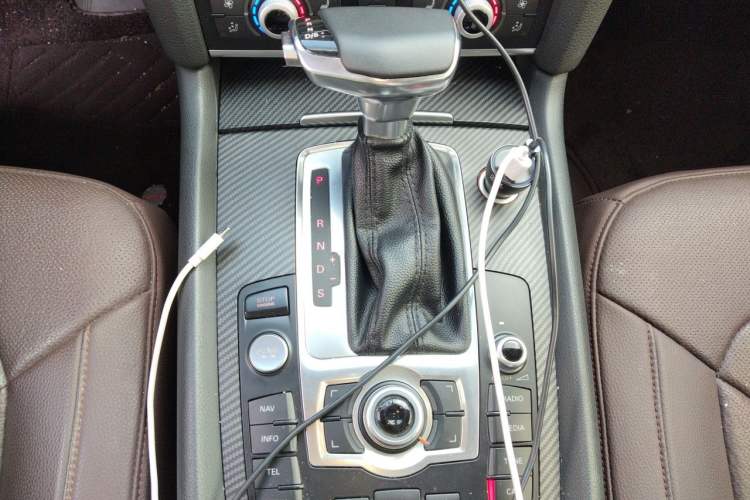 Used Audi Q7 2014 35 TFSI Ambition Edition Gear Lever