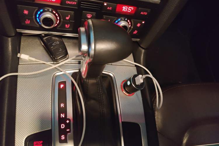 Used Audi Q7 2014 40 TFSI Sport Edition Gear Lever