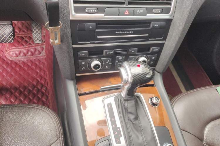 Used Audi Q7 2014 35 TFSI Ambition Edition Gear Lever