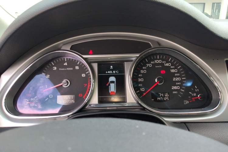 Used Audi Q7 2014 35 TFSI Ambition Edition Instrument Cluster