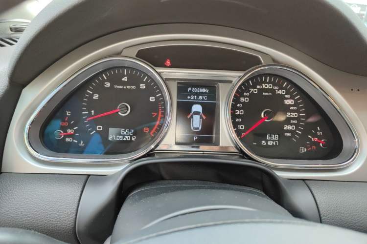 Used Audi Q7 2014 35 TFSI Off-road Model Instrument Cluster