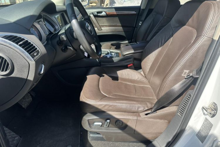 Used Audi Q7 2014 35 TFSI Ambition Edition Interior 10