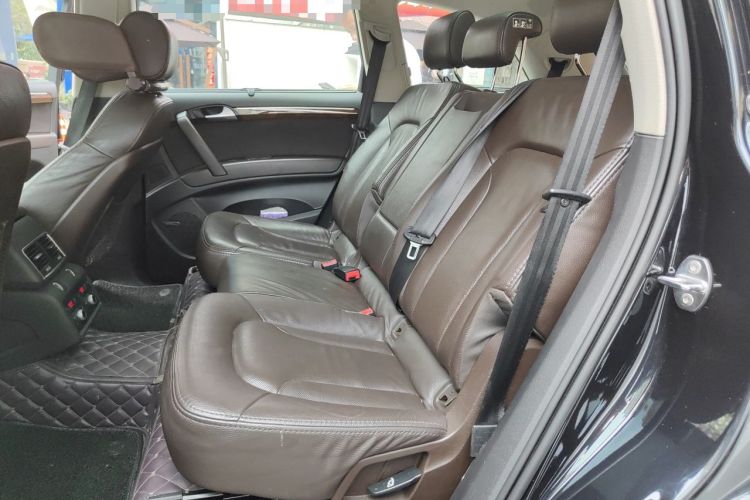 Used Audi Q7 2014 35 TFSI Off-road Model Left Rear Seat