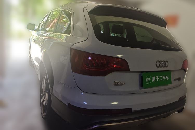 Used Audi Q7 2014 35 TFSI Off-road Model Rear Left 45 Deg
