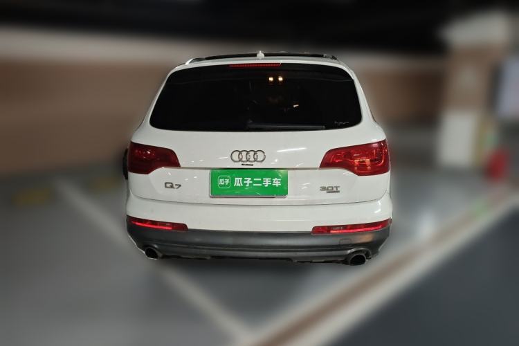 Used Audi Q7  Rear
