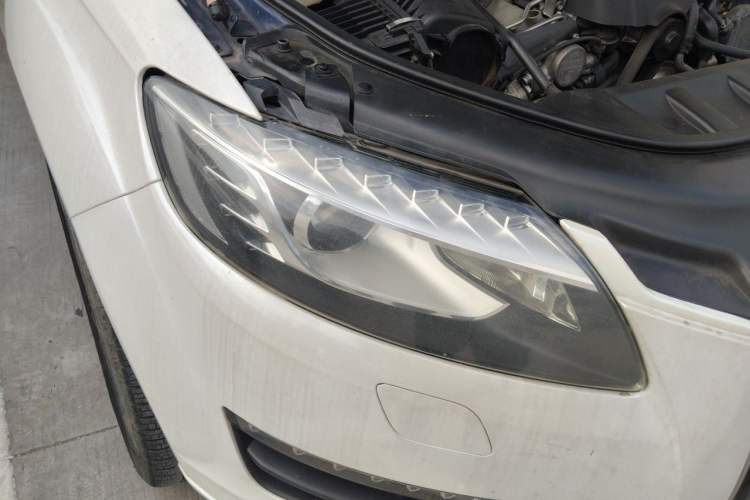 Used Audi Q7 2014 35 TFSI Ambition Edition Right Front Headlight