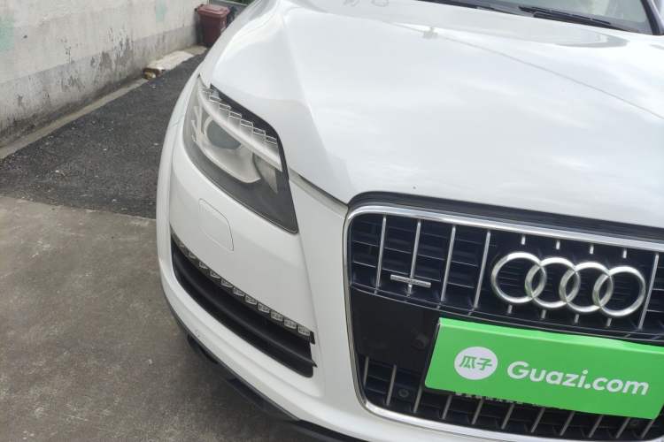 Used Audi Q7 2014 35 TFSI Ambition Edition Right Front Headlight